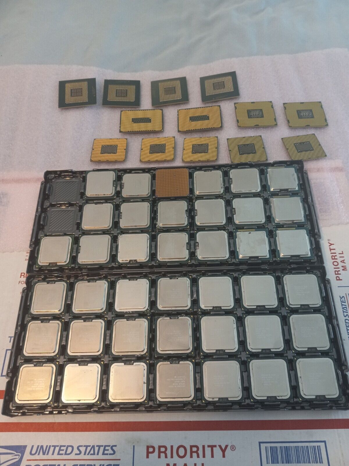 MIXED LOT 53 CPU PROCESSORS INTEL XEON / ICORE / PENTIUM AMD ATHOLN / OPTERON