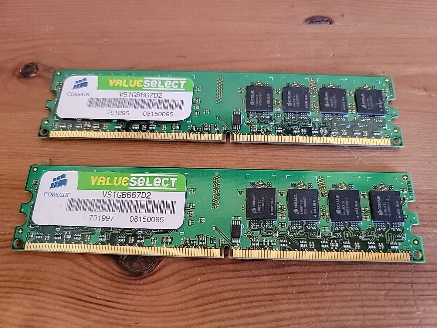 2GB 2x1GB PC2-5300 CORSAIR VS1GB667D2 DDR2-667 Ram Memory Kit VS2GBKIT667D2 G
