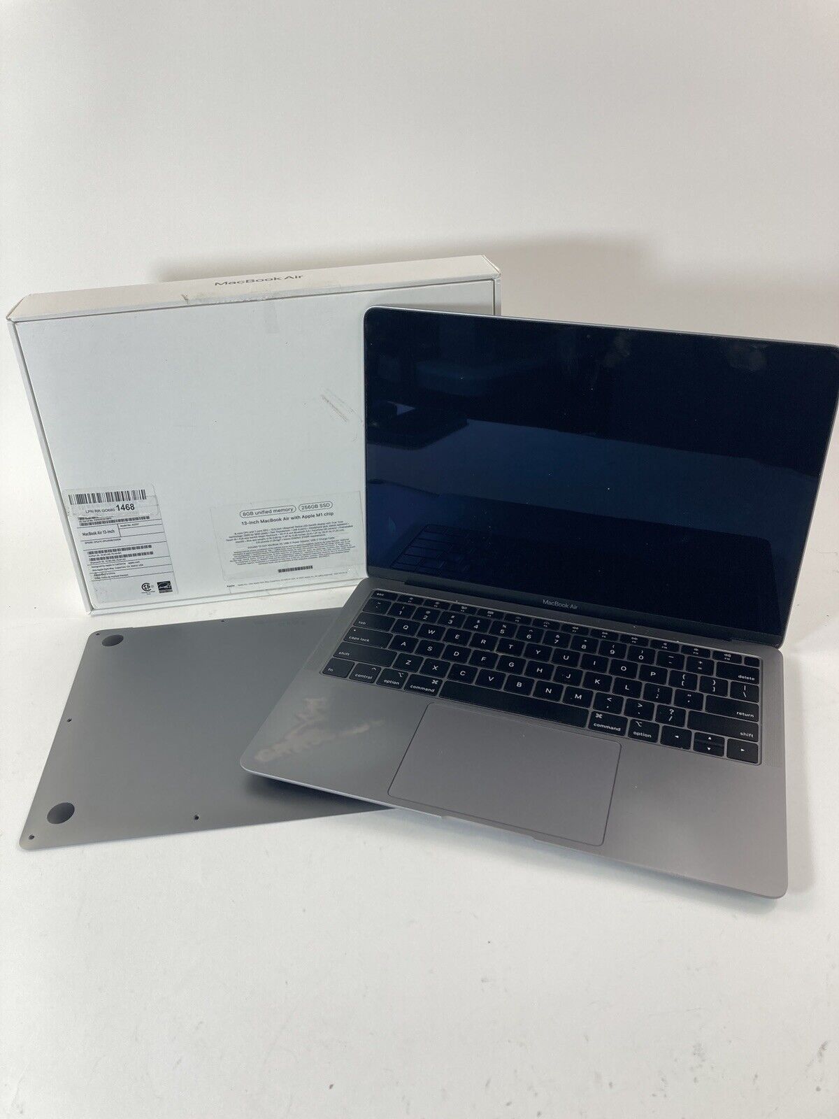 Apple MacBook Air 13in (256GB SSD, M1, 8GB) Laptop - Silver - No Power