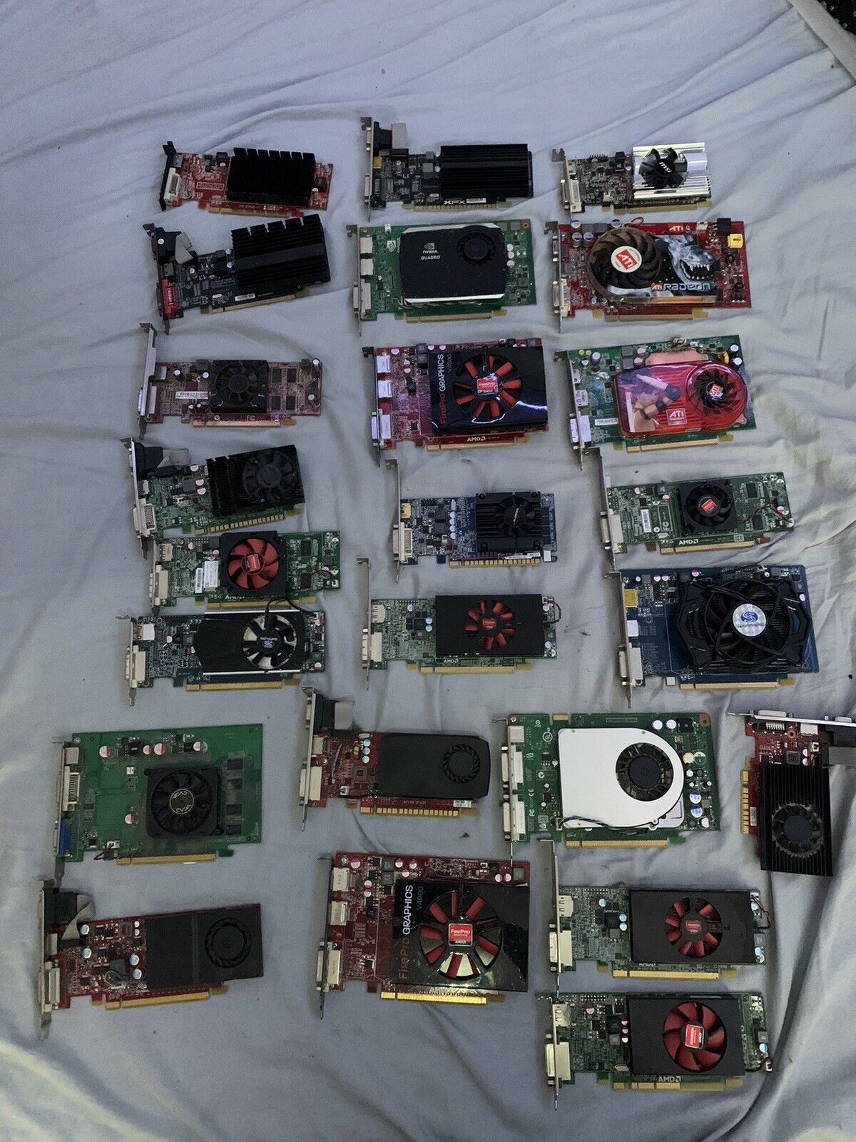Lot Of 24 GPU Mixed Invidia, AMD, ATi - Untested