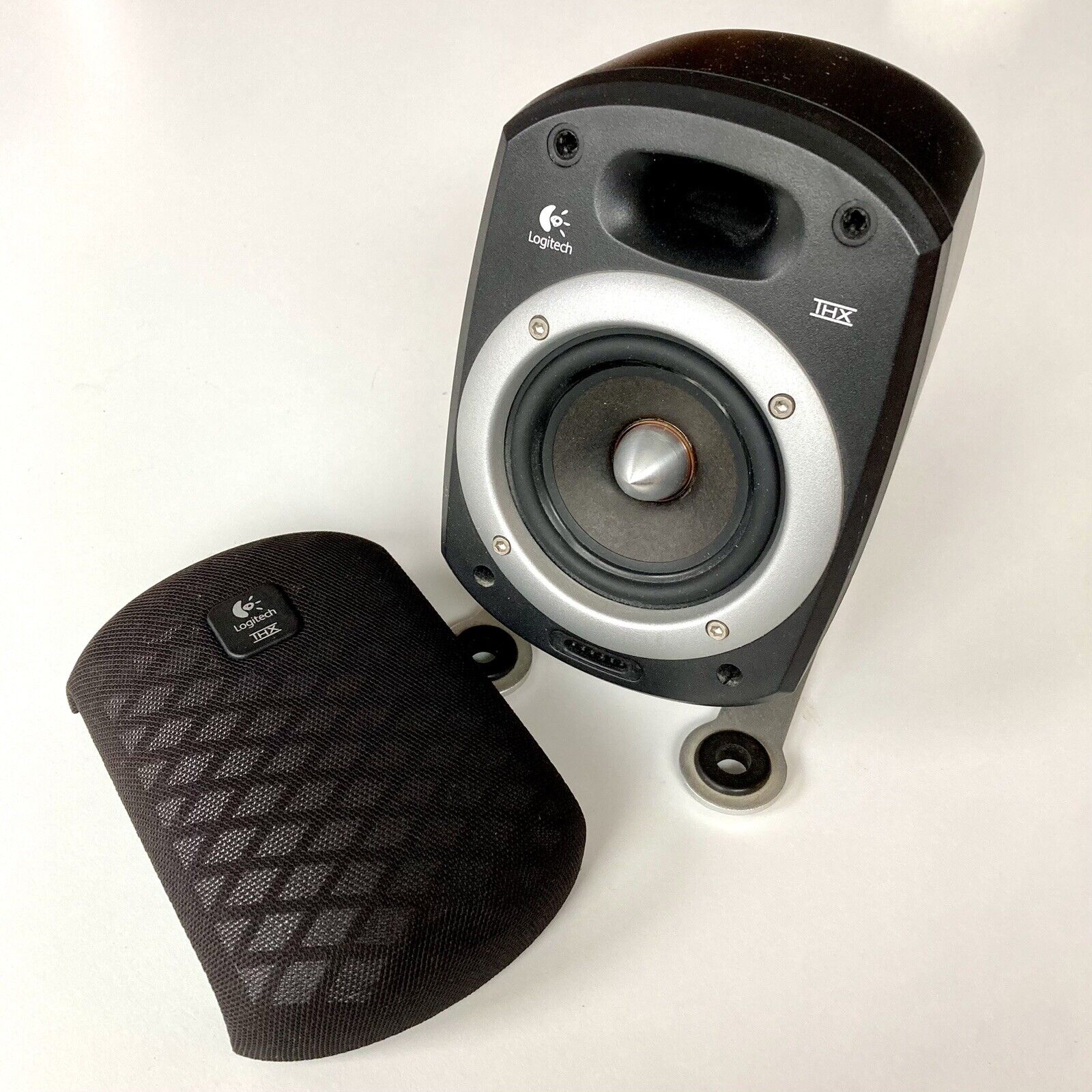 Logitech Z-560 THX Single Satellite Speaker With Stand - Tested, Clean, Nice