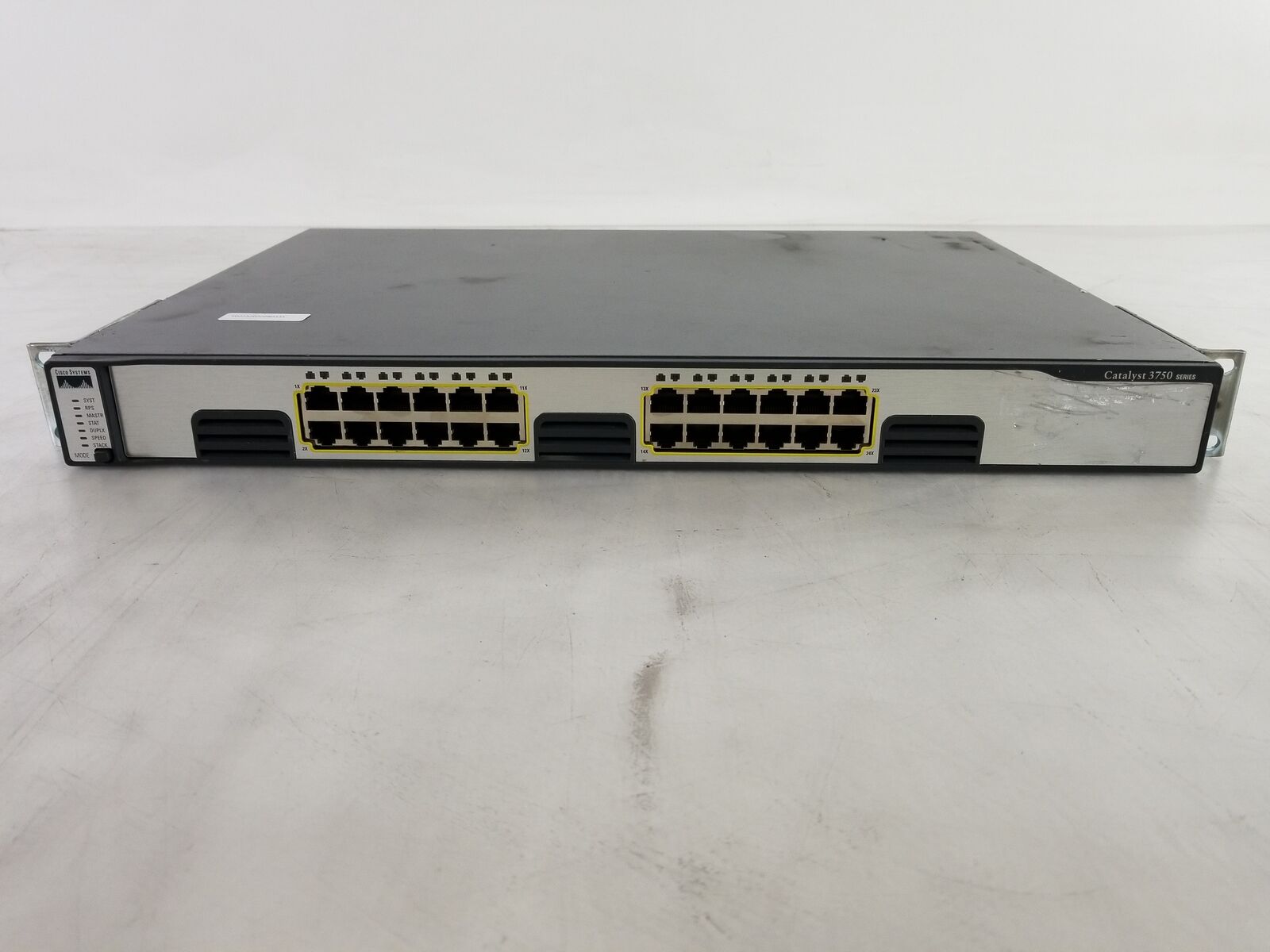 Cisco Catalyst 3750G WS-C3750G-24T-S 24-Port Gigabit Managed  Ethernet Switch