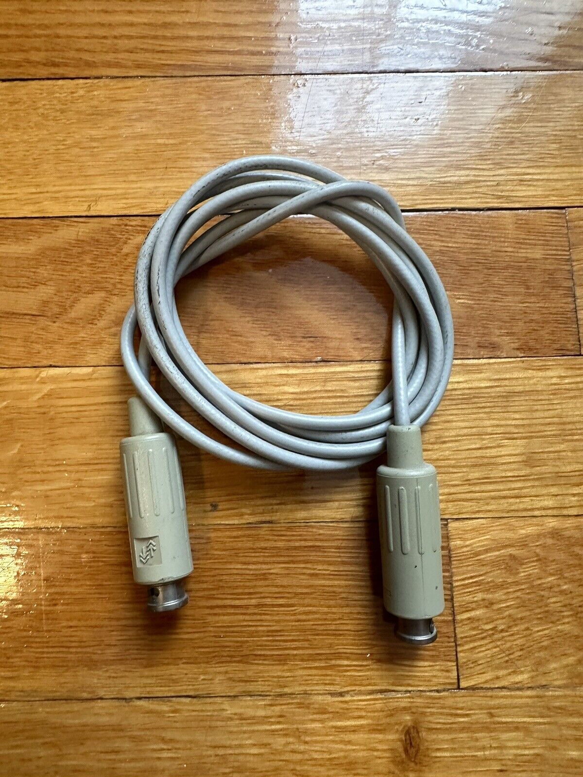Apple coax cable for 10BASE2 ethernet or thinnet networking 590-0540-A Rare