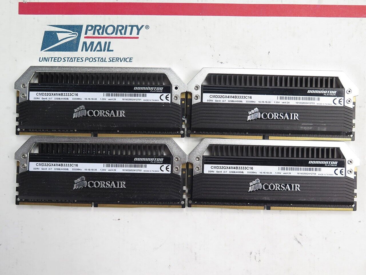 Corsair Dominator Platinum 32GB (4 x 8GB) 3333MHz  (DDR4) Memory