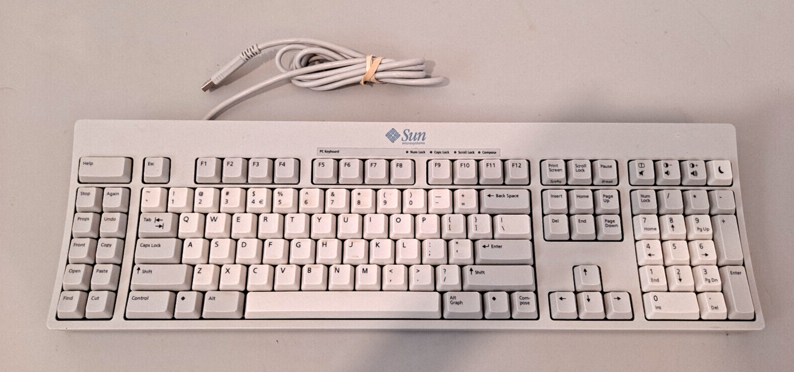 Vintage White/Beige Sun Microsystems Type 7 Keyboard - USB