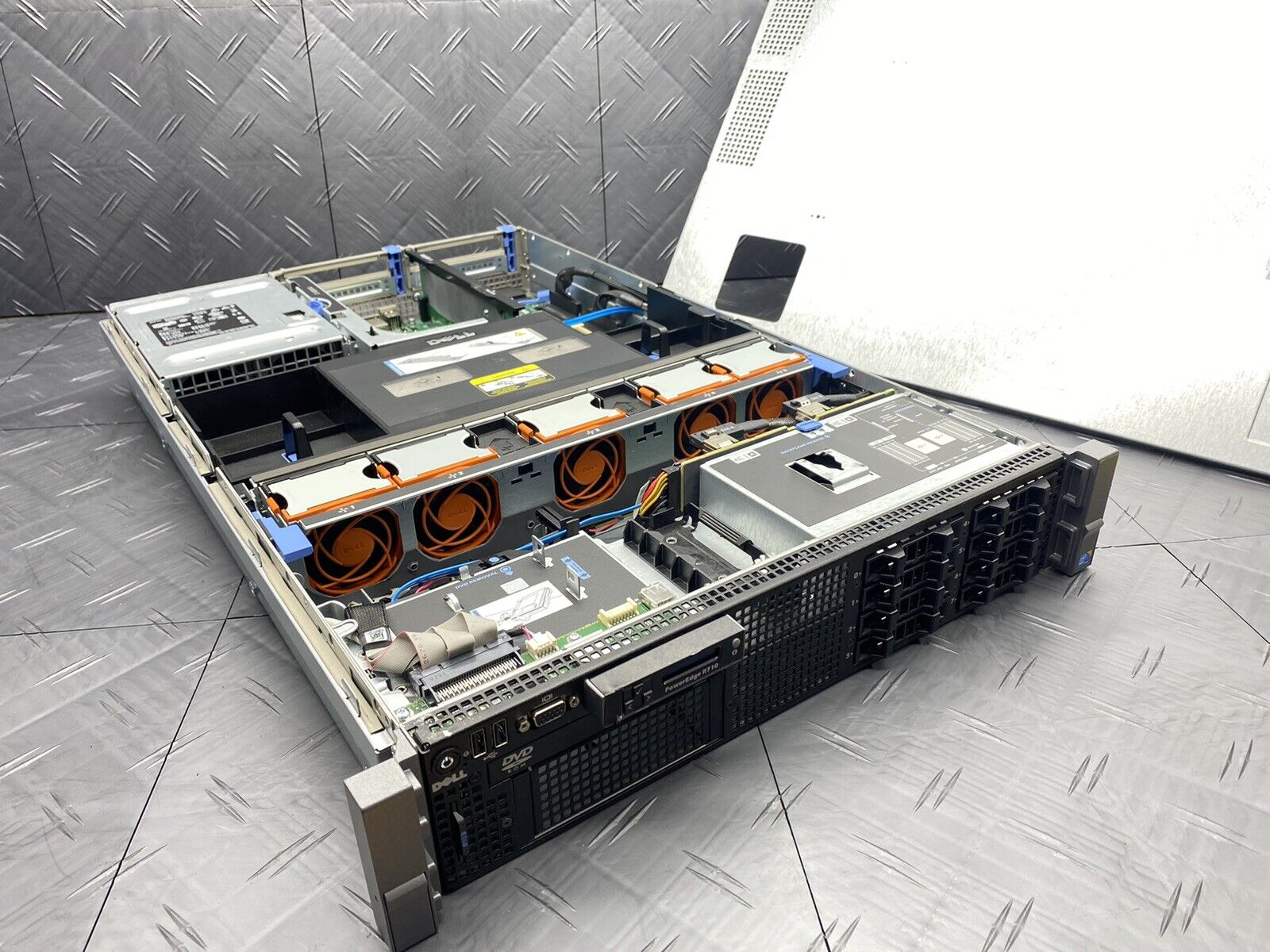 Dell R710 PowerEdge Rack Server (No HD, RAM, PCIs)