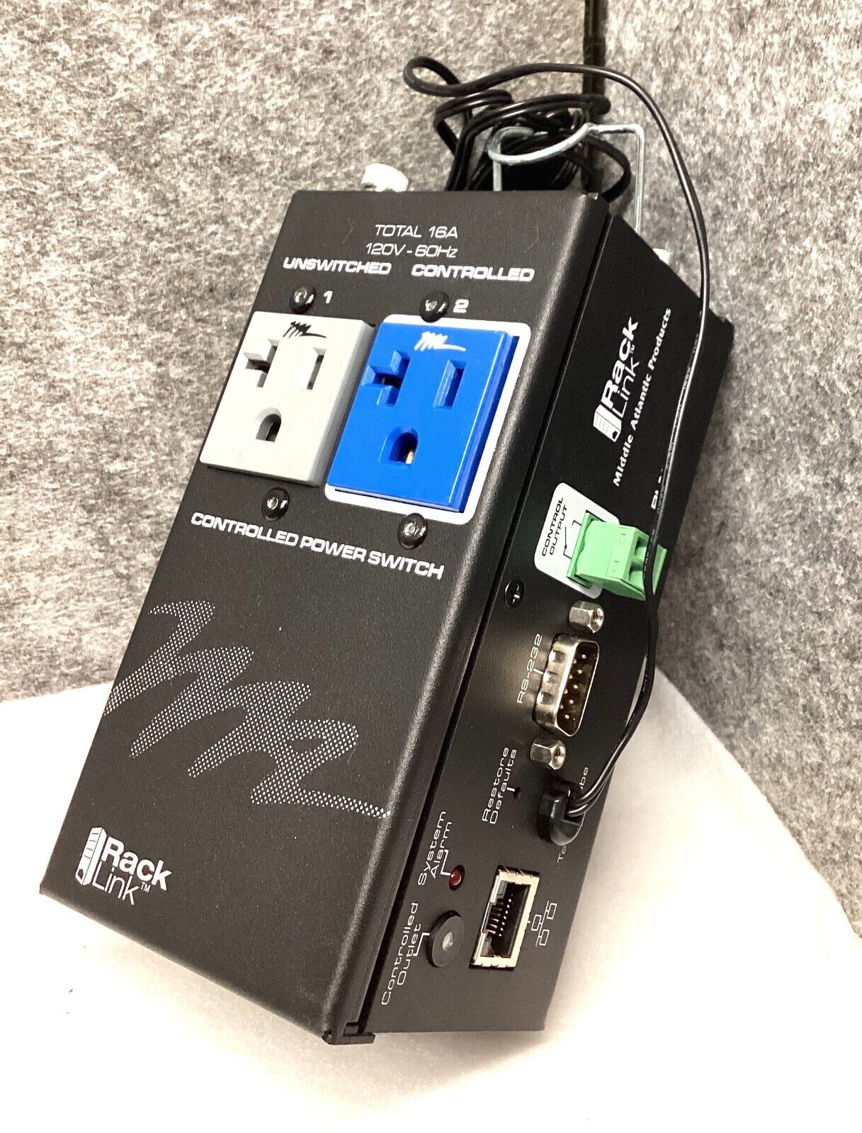 Middle Atlantic RLNK-SW220-NS 20A Inline Controlled & Monitored Power Switch