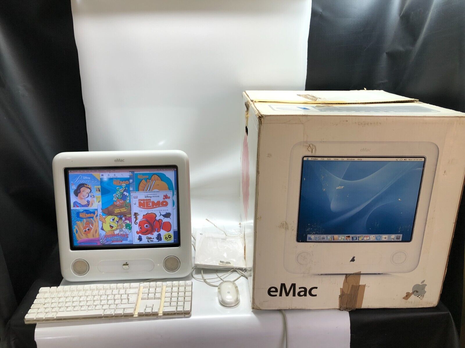 Vintage Apple eMAC Computer A1002 Power PC G4 With Photo Shop design Disney Box