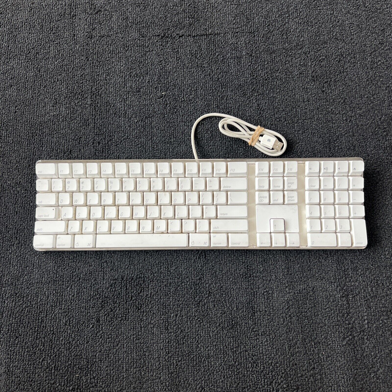 Genuine Apple Wired White Keyboard A1048 EMC1944 USA Layout Tested