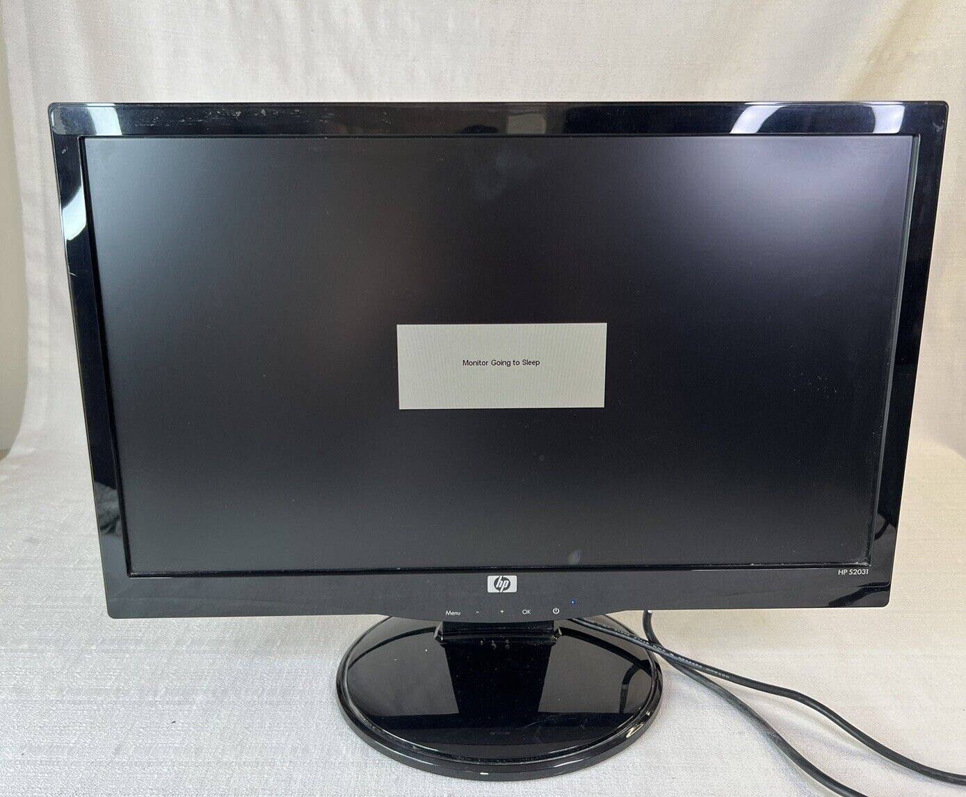 HP S2031 20-inch Widescreen LCD Desktop Computer Monitor w/ Power Cord & Cable