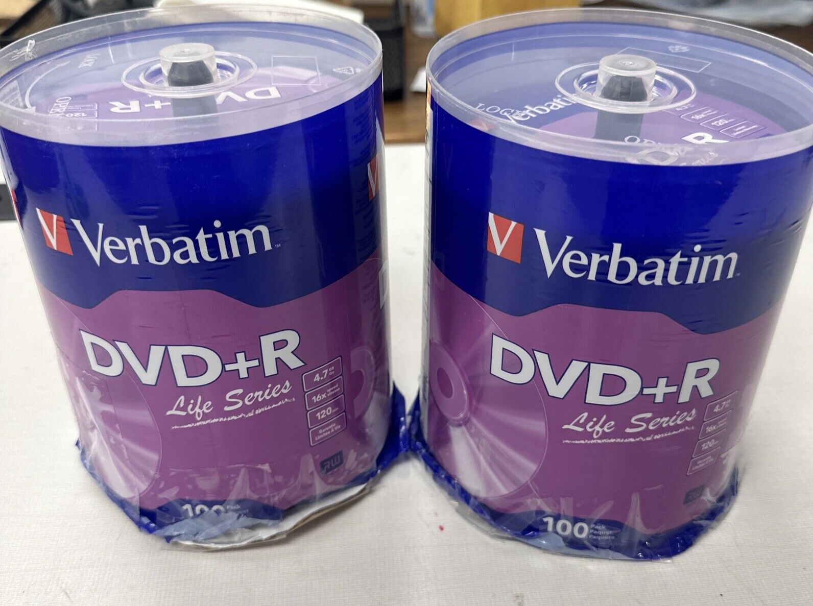 Lot Of 2 100 Verbatim DVD+R Blank Discs 4.7GB 16x Speed 120 Min (Damaged Cases)