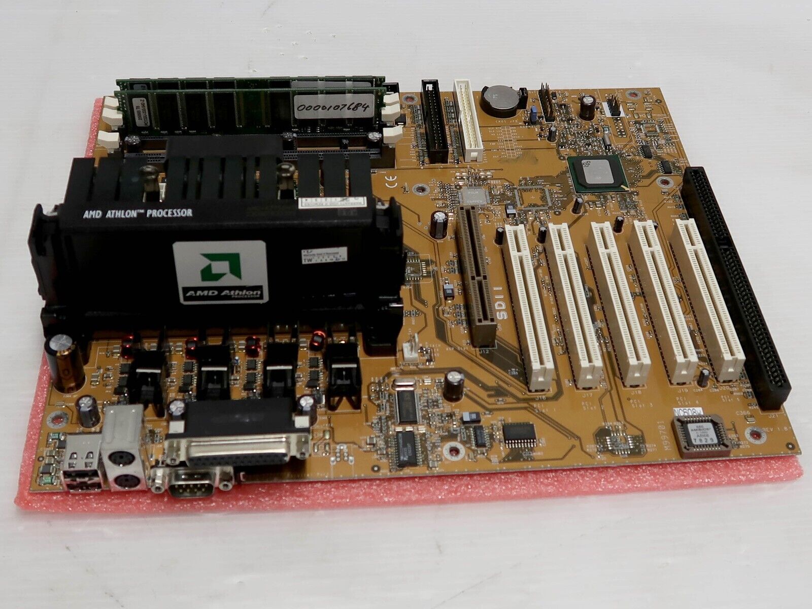 FIC SD11 Slot A Motherboard + AMD Athlon 600MHz Slot A + 512MB SDRAM - WORKING