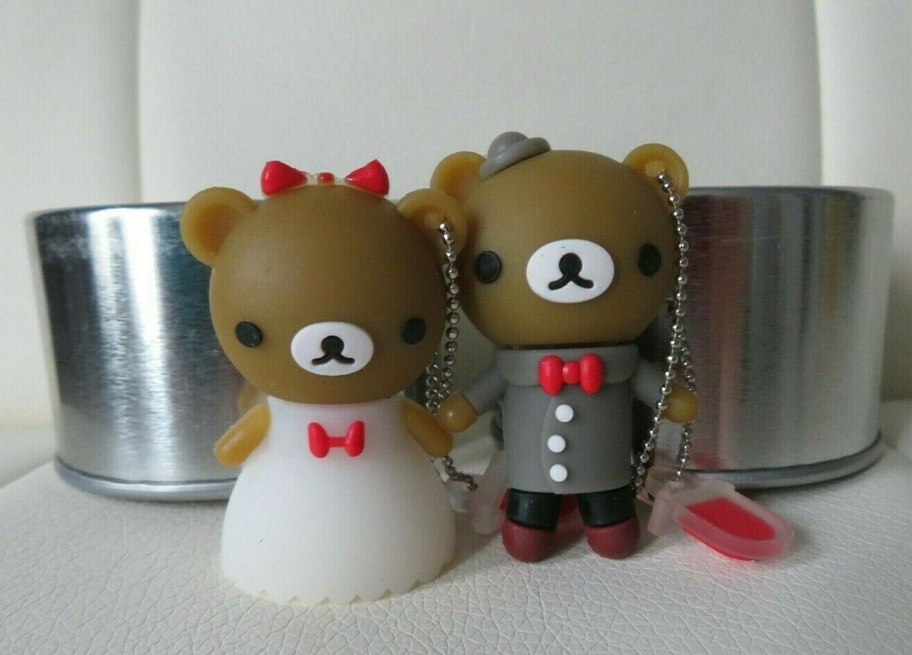 Groom Bride Couple Bear flash drive 4 GB usb/keychain rubber with silver case