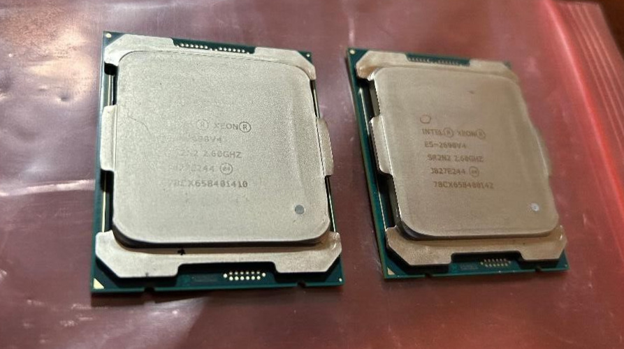 Matching Pair Intel E5-2690 v4 14-Core 2.60GHZ SR2N 35MB LGA2011 Processor  CPU