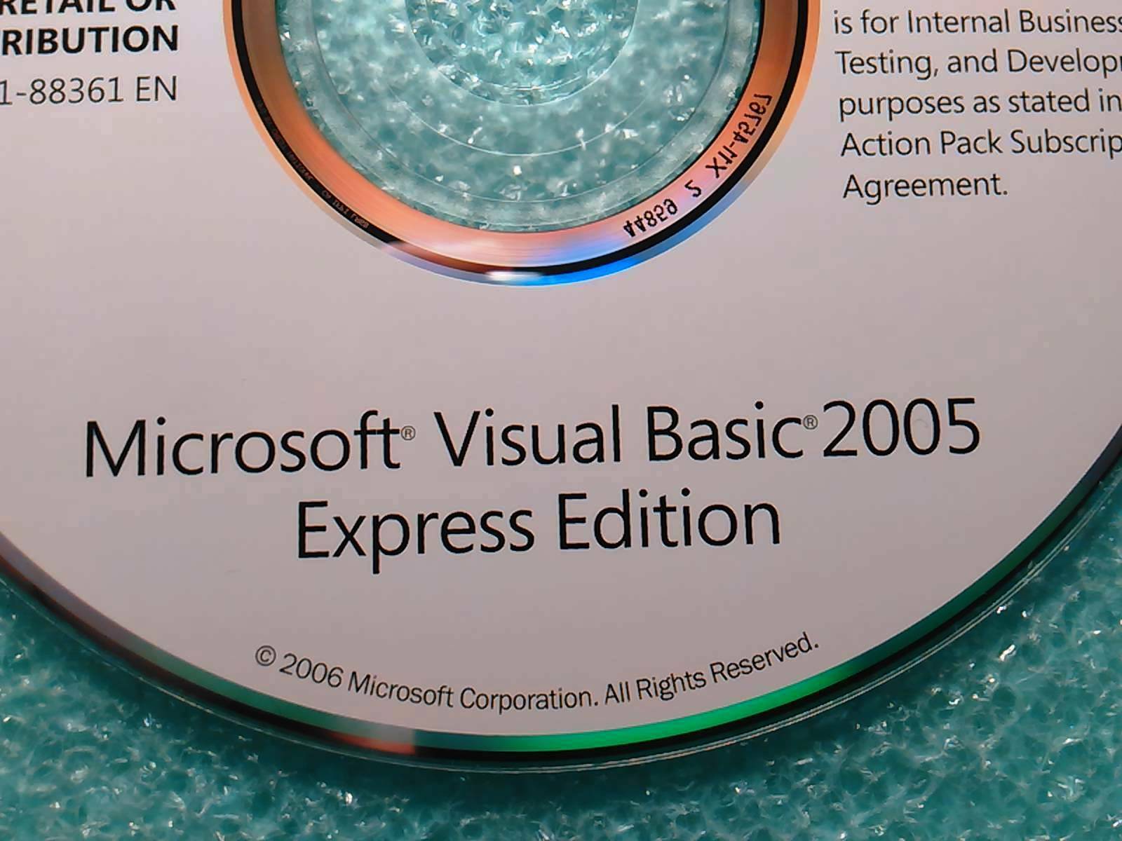 Microsoft Visual Basic 2005 Express Edition w/ Permanent License