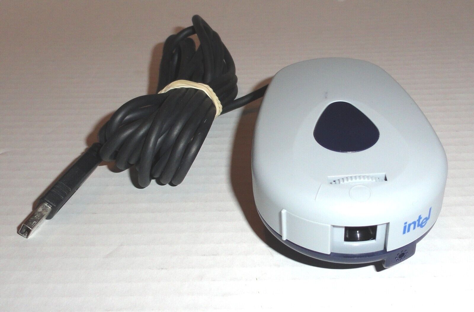 Vintage Intel Pro PC CS431 USB Webcam with Built-In Microphone for Windows 98/ME