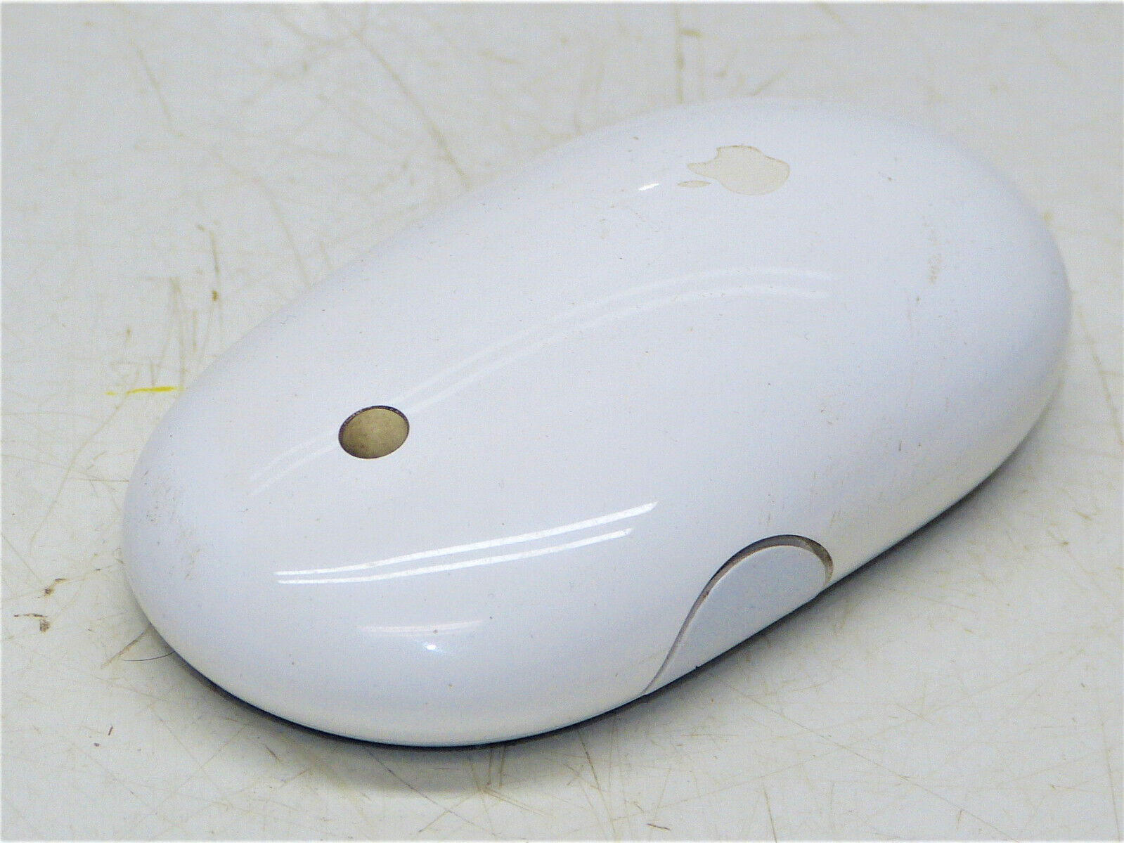 Apple A1197 Wireless Mighty Mouse Bluetooth Optical Mouse INV16003