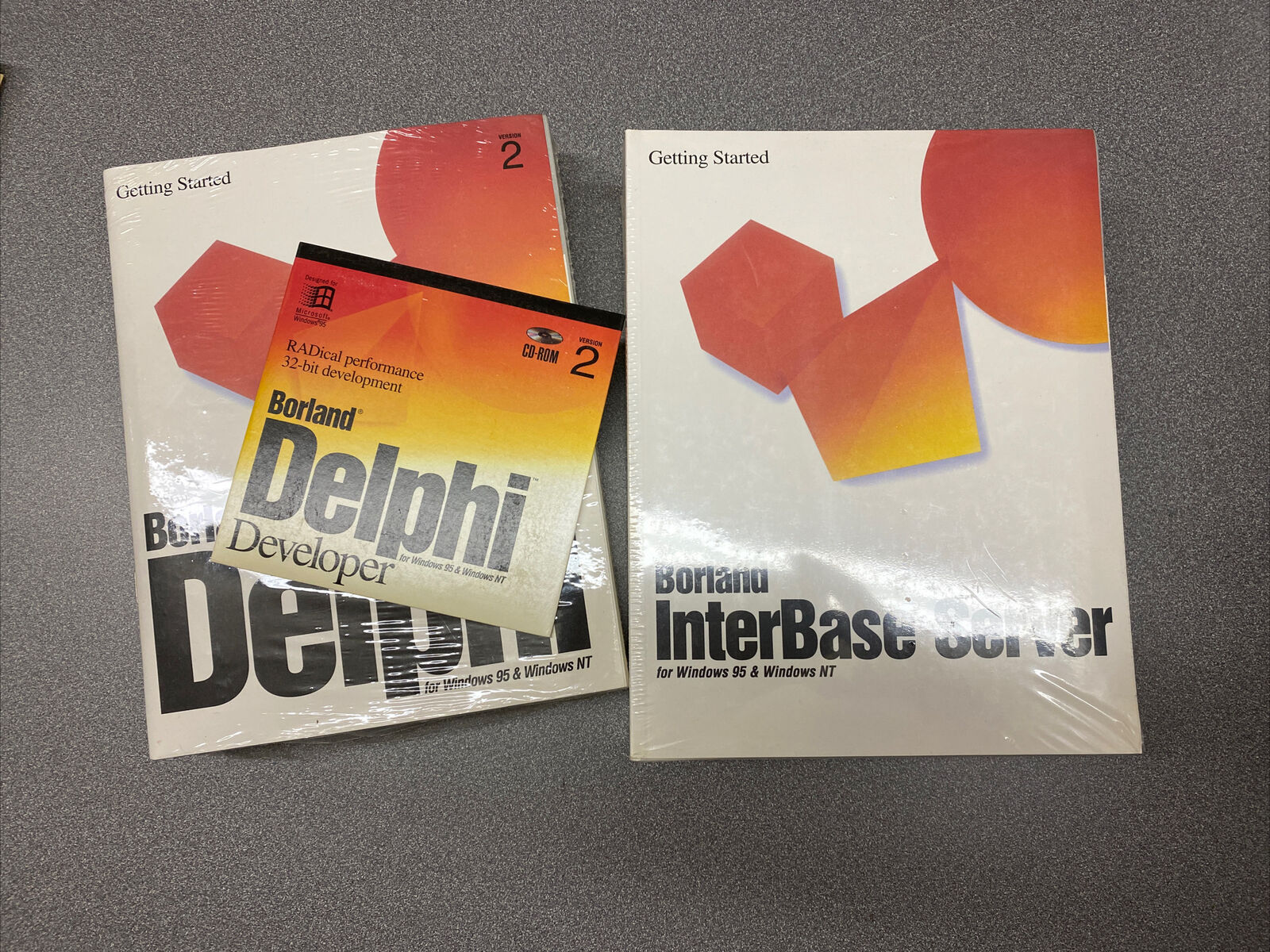 Borland Delphi 2 Developer CD manuals box for Windows 95 NT