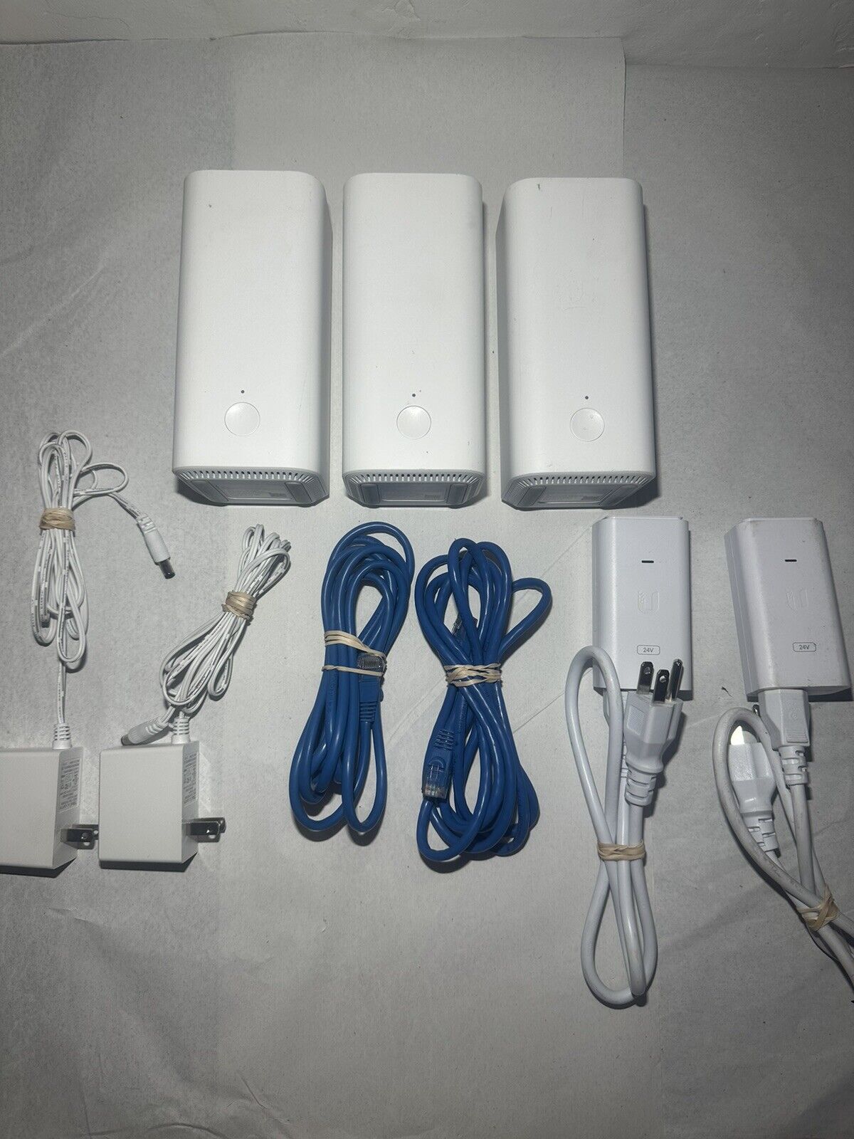 Vilo VLWF01 Mesh Wi-Fi System Dual Band AC1200 Up to 4,500 sqft 3 Pack Used
