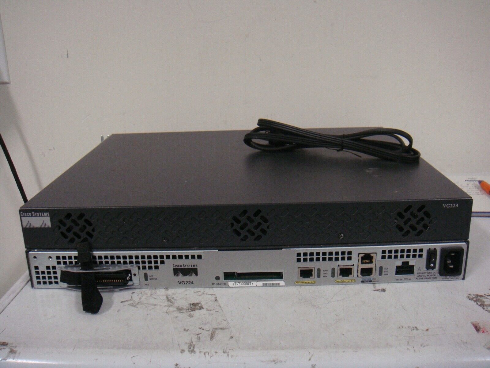 Cisco VG224 24-Port Voice Over IP Analog Phone
