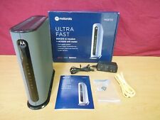Motorola MG8702 DOCSIS 3.1 Cable Modem + AC3200 Wi-Fi Router picture