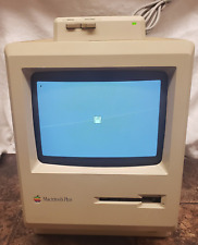 APPLE MACINTOSH PLUS Vintage 1988 Computer (M0001A) - PARTS/REPAIR Read Details picture