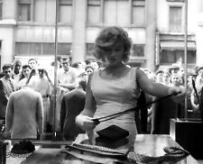 Marilyn Monroe shopping in New York  Mousepad Computer Mouse Pad  7 x 9 picture
