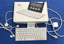 Apple A1359 Keyboard Dock for Apple iPad Lightning Port MC5331LL/A With Cords picture