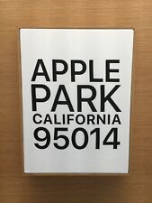 OOP SOLD OUT NEW & BOXED APPLE LOGO PARK HQ ADDRESS SZ MEDIUM WHITE  T-SHIRT picture