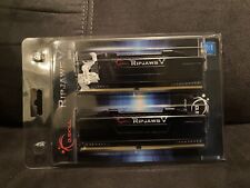 G.Skill RipJaws V 16GB (2x8GB) PC4-28800 (DDR4-3200) Memory F4-3200C16D-16GVKC picture