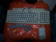 Apple Keyboard II M0487 & Apple Desktop Bus Mouse G5431 Combo picture