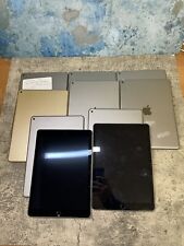 Lot of 10 Apple iPads  Air 2 A1566 please read picture