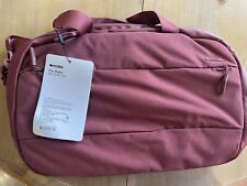 Incase City Duffel Bag Weekend Bag For Apple MacBook Apple iPad Red 23” Length picture