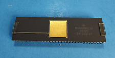 Vintage Motorola 68000 MC68000L10 32bit 10MHz DIP 64 Ceramic HMOS CPU Processor picture