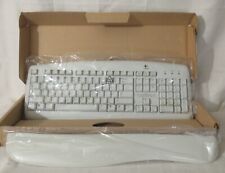 Logitech Deluxe Keyboard 967396-0403. White ***NEW 2002*** picture