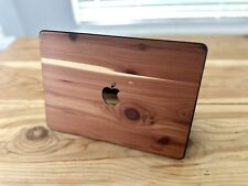 MacBook Wood Case Red Cedar (Limited Edition) / MacBook Air 13” M2 / M3 2022- picture