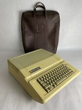 Apple IIe w/Vintage Apple Carry Bag Tested and Working picture