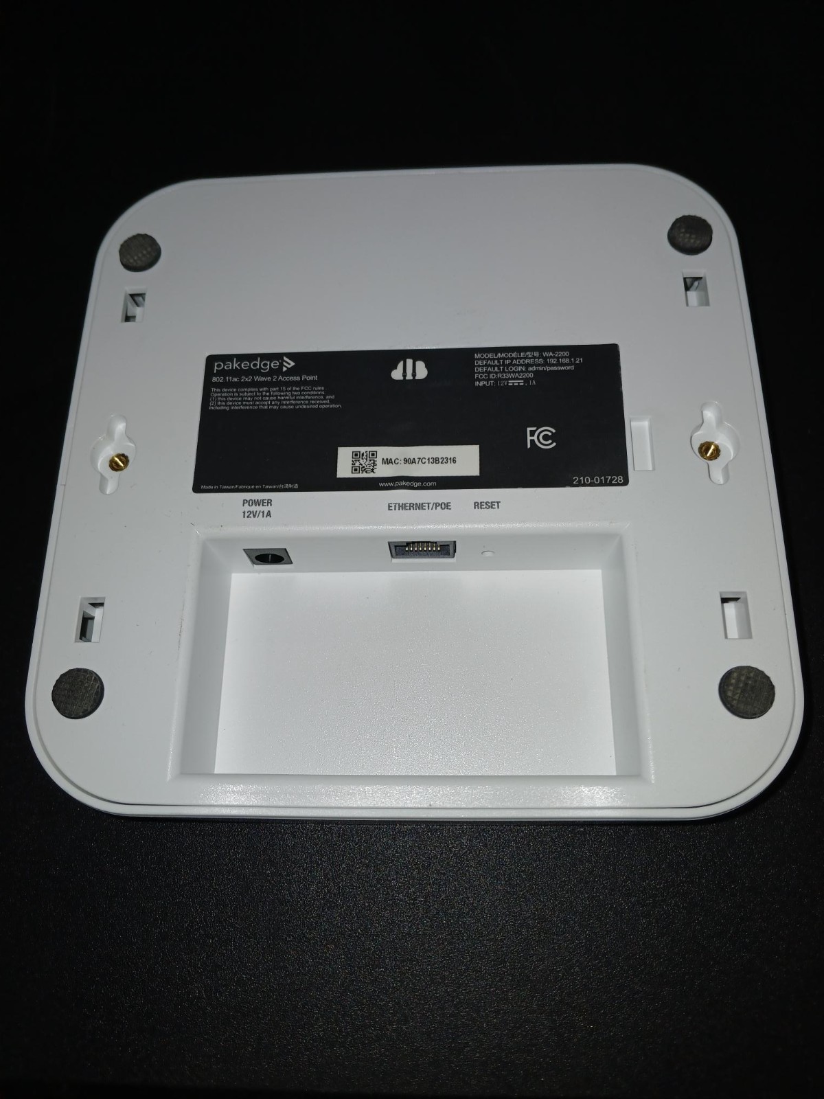 Pakedge WA-2200 Wave 2 Wireless Access Point Outdoors Intl Open Box New