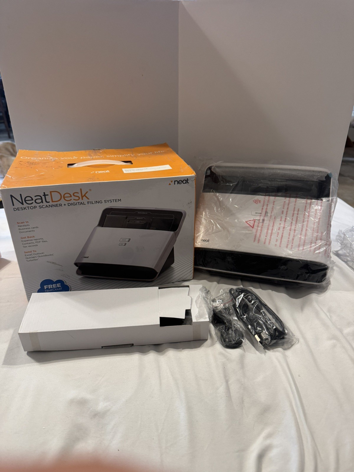 NeatDesk Desktop Scanner & Digital Filing System | Black | ND-1000 Open Box