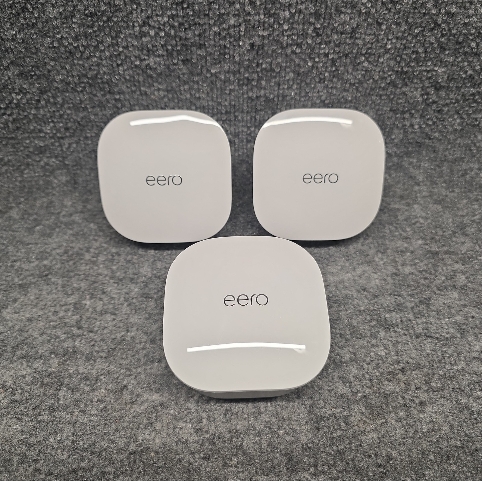 Amazon eero Dual-Band Mesh Wi-Fi 5 System 3 Pack Model J010001 no cords