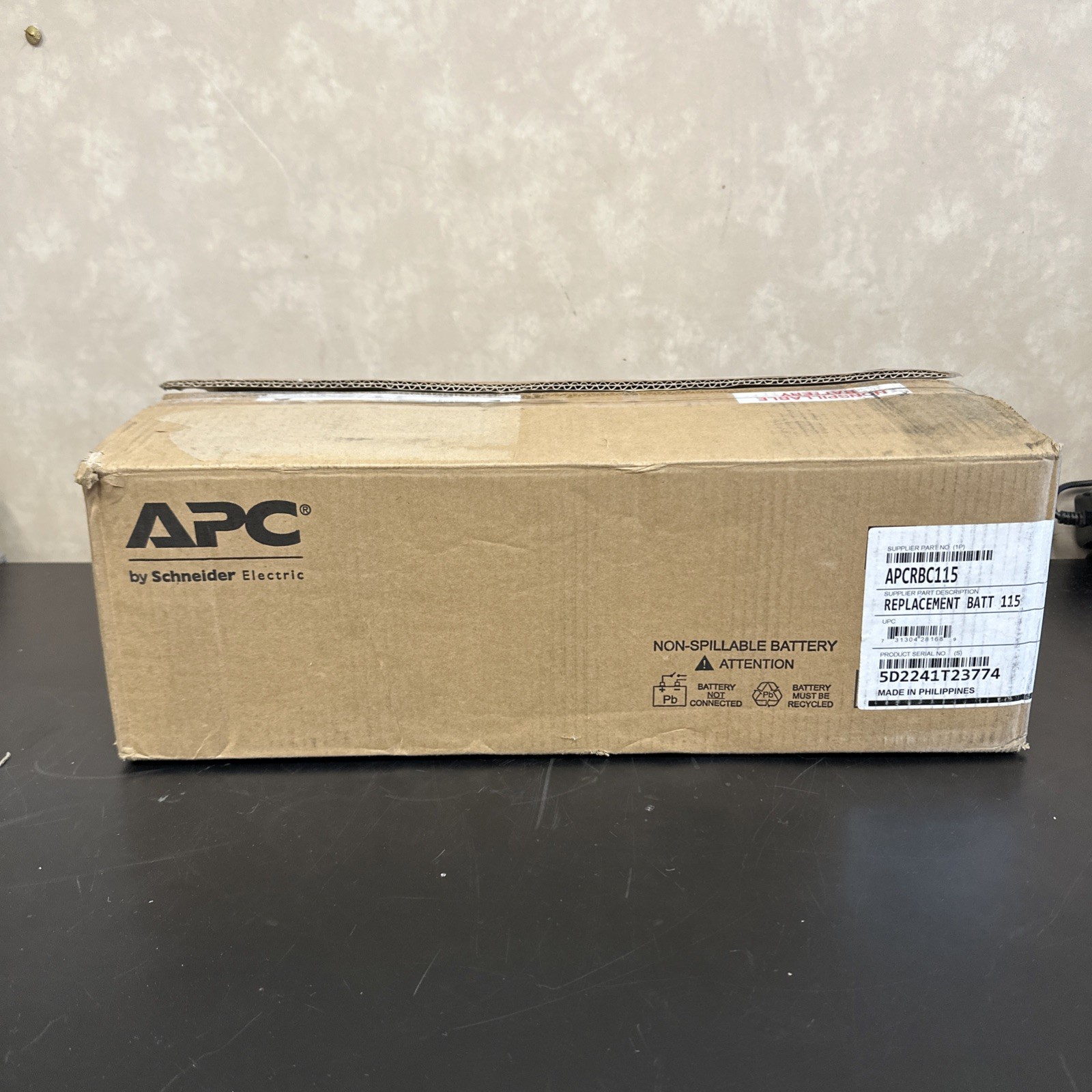 APC APCRBC115 RBC115 Replacement Battery Cartridge 48V Smart-UPS