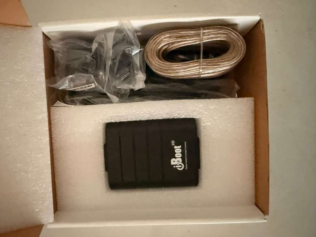 New Open Box iBoot-IO dataprobe Power Switch Contact Control IBO-IO-REL