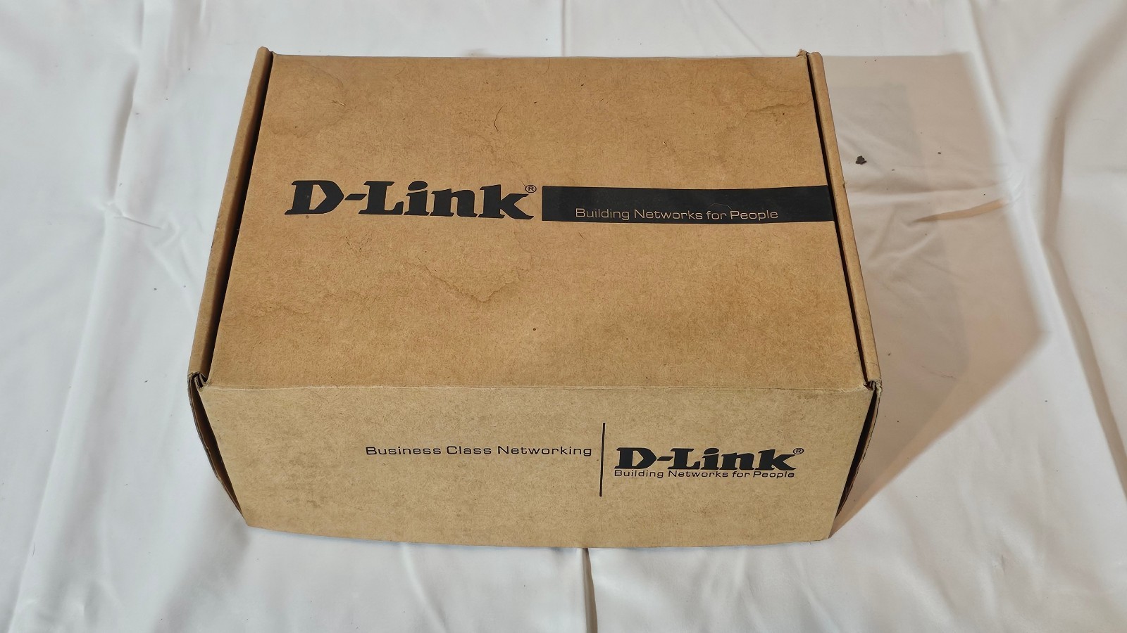 D-Link DAP-2590 Wi-Fi Wireless N Dual Band PoE Access Point New In Box