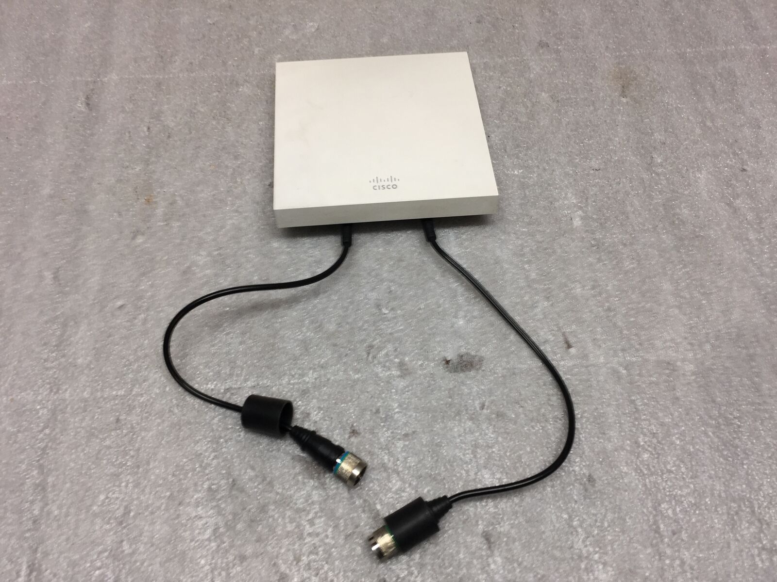 Cisco Meraki MA-ANT-25 Dual–Band 8/6.5 dBi Patch Antenna