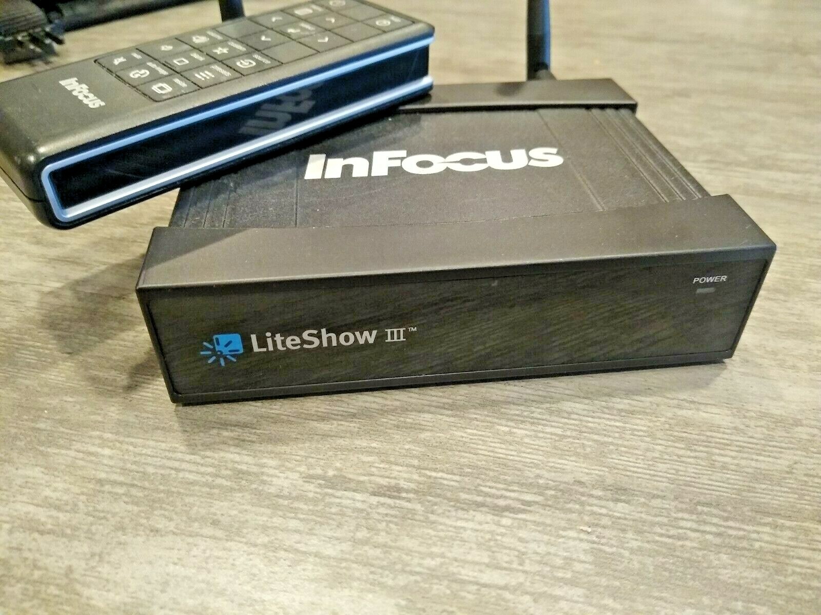 InFocus LiteShow III 3 Wireless Wifi Projection System for any VGA Projector