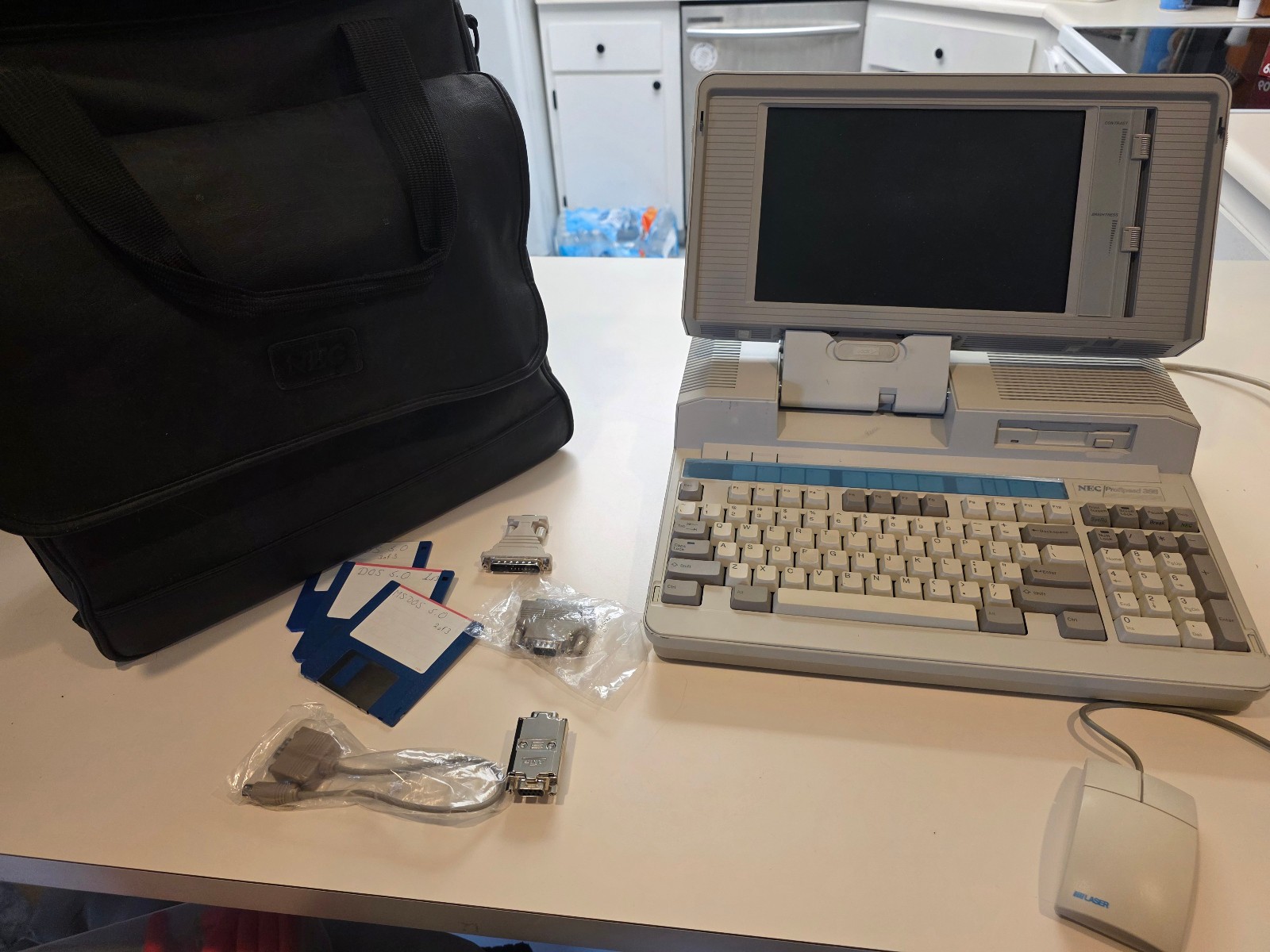 Vintage NEC ProSpeed 386 Portable Computer, missing manual,  needs cmos battery
