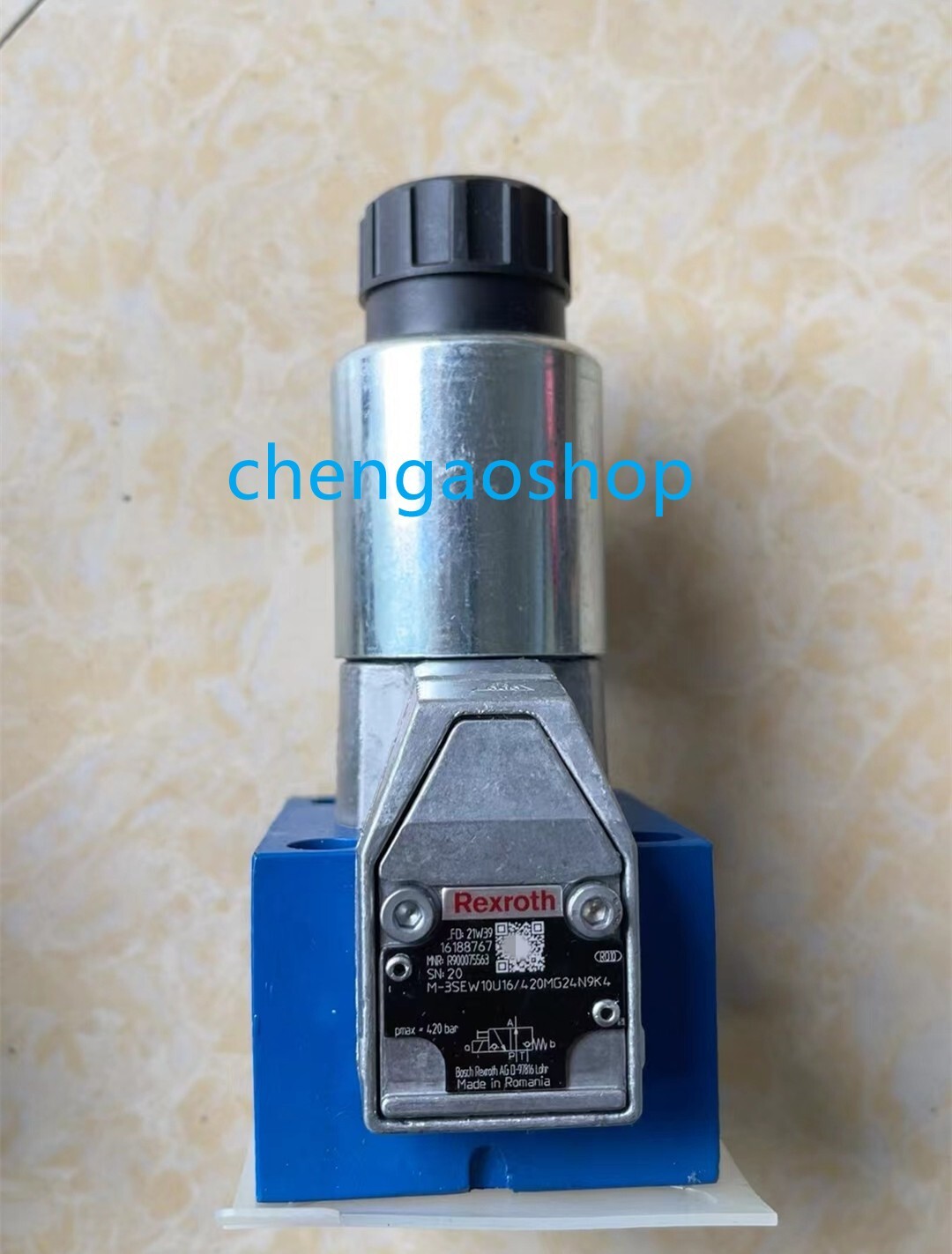 1PCS New Rexroth R900075563 M-3SEW10U1X/420MG24N9K4 valve (DHL/Fedex)
