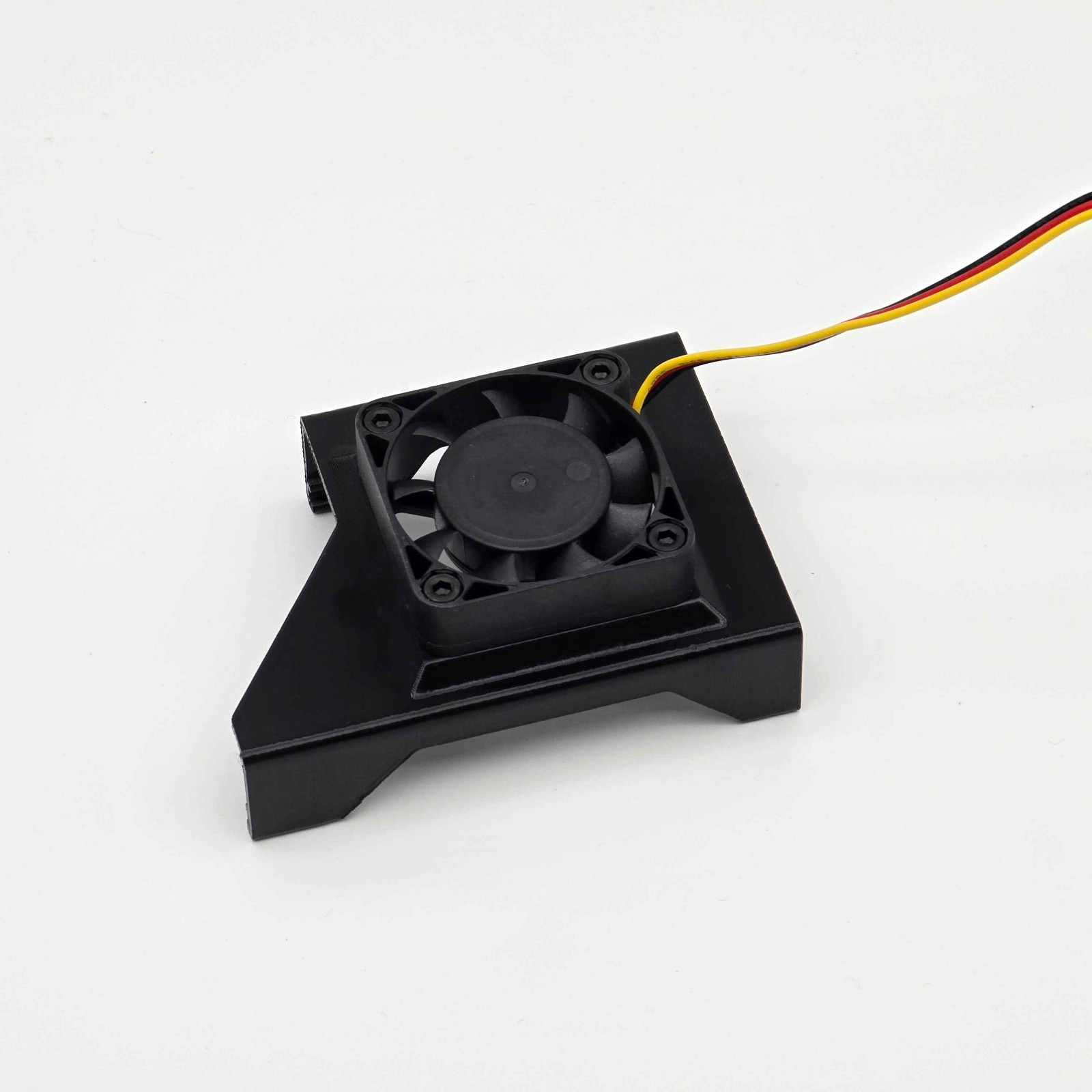 IBM ServeRAID M1210 SAS HBA Cooling Fan Included + Shroud Cooler Kit