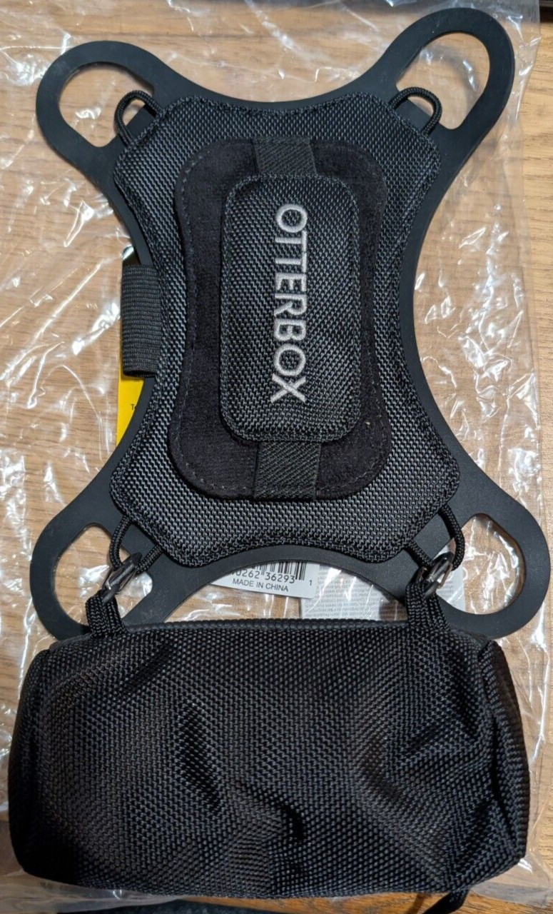 OtterBox Tablet Utility Series Latch Carrying Case W/Accessory Bag Black 10"