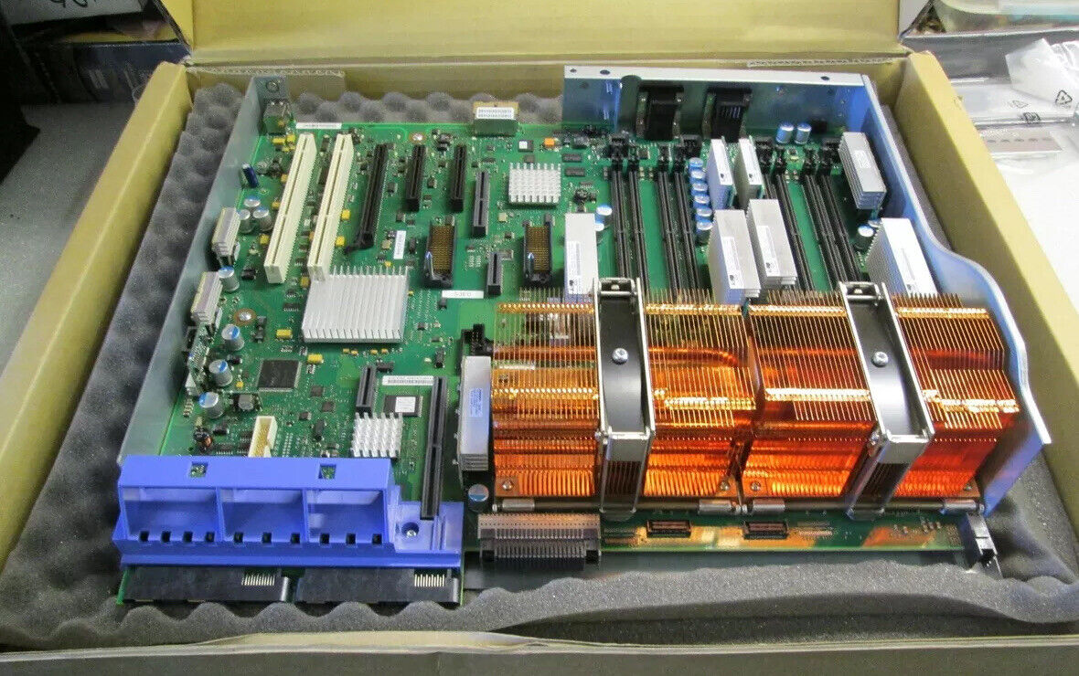 IBM POWER 6 SYSTEM BOARD - 46K7791 - 46K7790 IBM 4 WAY 4.2GHz 8203-E4A 74Y3634